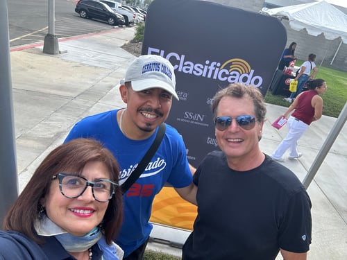 Empleos Latino- Martha de La Torre with team