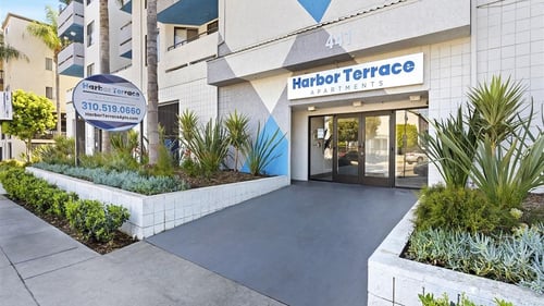The building in which the hotel is located at Harbor Terrace Apartments, San Pedro ,California, 90731