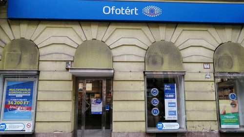 Ofotért üzlet bejárata Budapesten, a Szent István körúton.