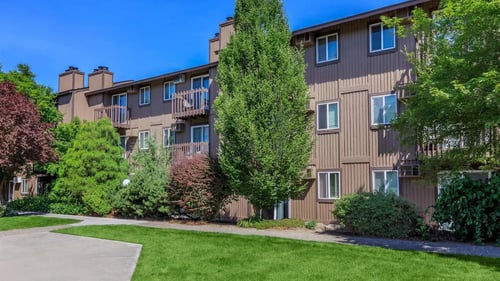 Apartment Complex at Lincoln Village Apartments, Spokane, WA