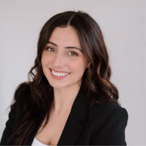Heather's headshot