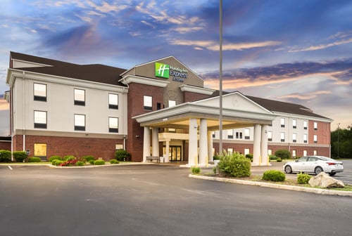 Your stay starts here—comfort and convenience combined.