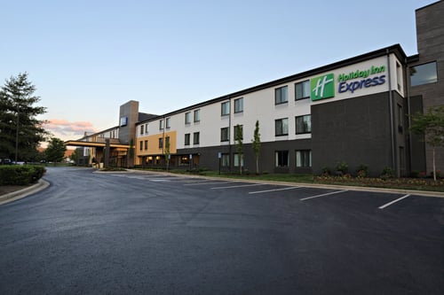Holiday Inn Express Brentwood South Hotel