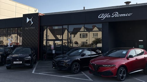 Evans Halshaw Alfa Romeo Cardiff forecourt