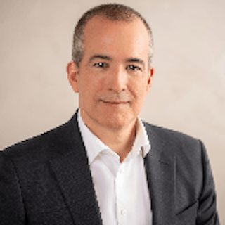 Headshot of Eric Archambault