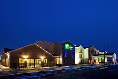 Hotel Exterior view heading East on OH-14