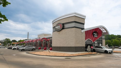 Tommy's Express Car Wash in Snellville, Georgia