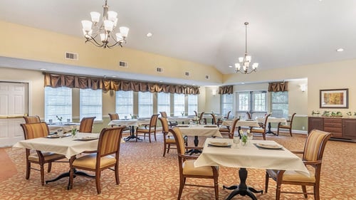 Brookdale Lake Brazos Dining Room
