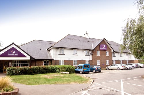 Premier Inn Maidstone (Sandling) hotel exterior