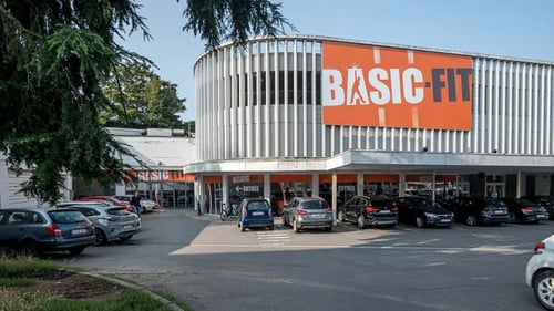 Basic-Fit Ans Chaussee du Roi Albert 24/7 - front club outside