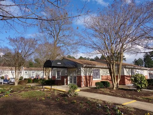 Ridgewood Club Apartments