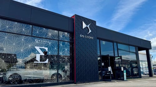 Evans Halshaw DS Salon Cardiff Dealership Exterior