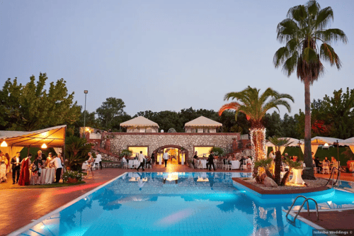 Foto villa con piscina