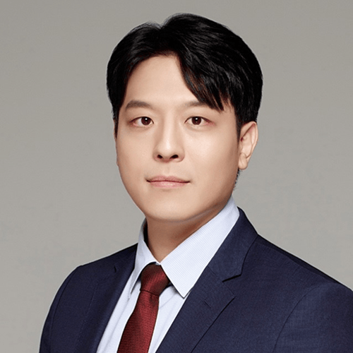 Headshot of Jee Won (Chris) Kim