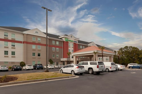 Come Visit Holiday Inn Express Myrtle Beach Broadway at the Beach