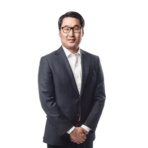 Headshot of Sam Kim