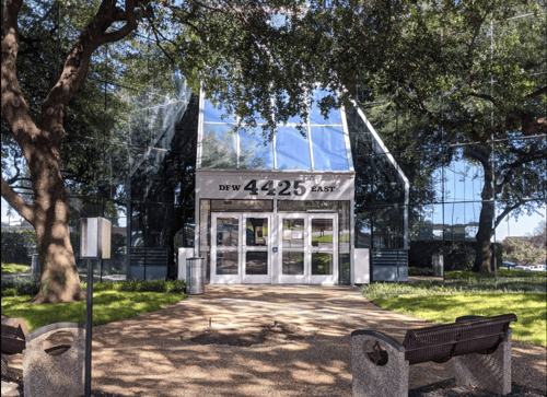 Exterior of office building in Irving, TX law office for car and truck accident attorneys.