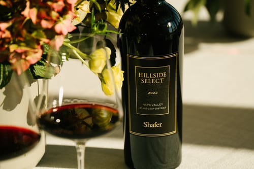 ShaferHillsideSelect, CabernetSauvignon2022, NapaValleyWine, StagsLeapDistrict, FineWine, LuxuryWine, CollectorsWine, RedWineLovers, PremiumCabernet, NapaLuxury, WineCellar, WineCollecting, EstateWine, WinemakingExcellence, BoldCabernet, ElegantWine, LuxuryLifestyle, WineTasting, CaliforniaWine, WorldClassWine