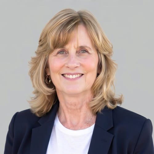 Headshot of Mary Whitehead, a wealth advisor at Chase