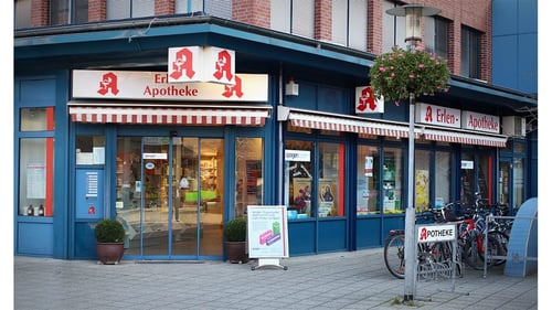 Aussenansicht der Erlen-Apotheke