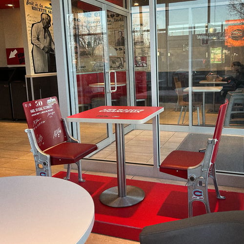 Collaboration KFC x Canadiens à Kirkland