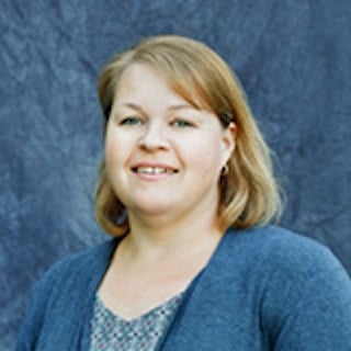 Headshot of Jennifer Scott