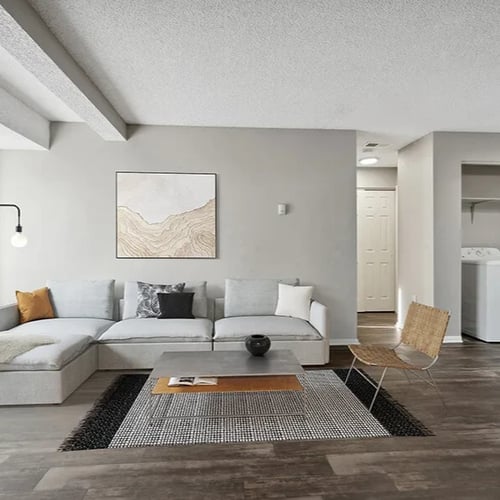 Liberty Creek | Living room