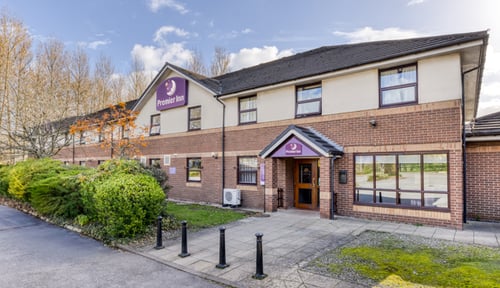 Premier Inn Liverpool (Tarbock) hotel exterior