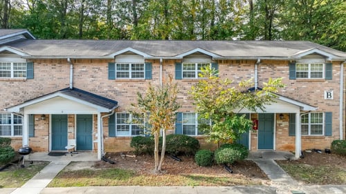 Apartment Complex at Waverly Manor Townhomes, Norcross, GA, 30071