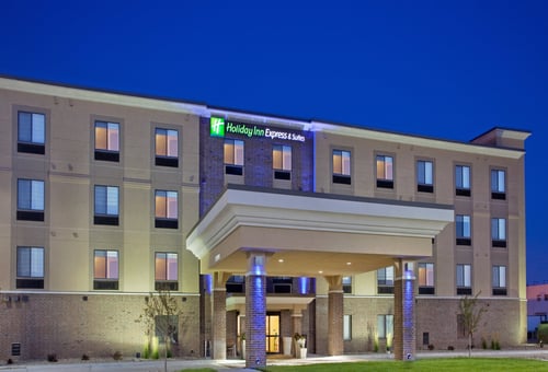 Welcome to Holiday Inn Express & Suites Lincoln Airport!