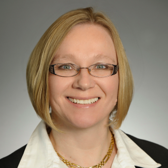 Headshot of Jennifer Janeczko