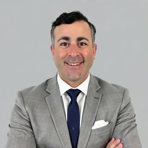 Headshot of Matthew Bonilla, a wealth advisor at Chase