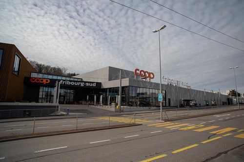 batiment-de-la-pharmacie-sun-store-villars-sur-glane