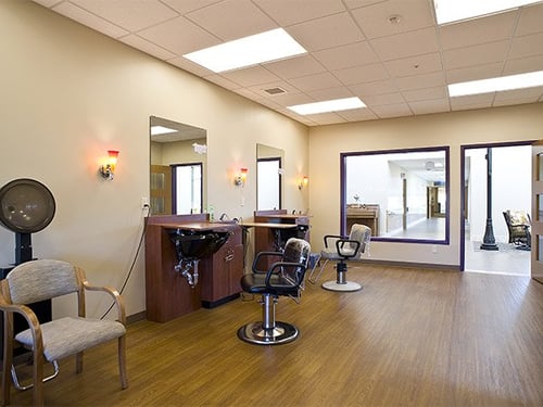 Avera Majestic Bluffs salon.