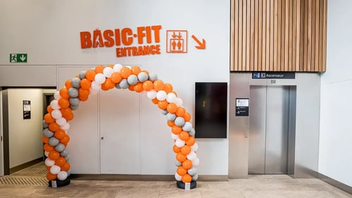 Basic-Fit Tournai Shopping Les Bastions - front club outside