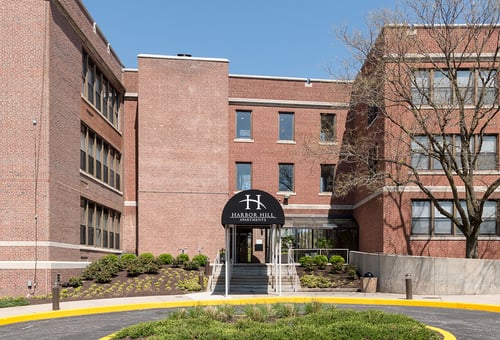 at Harbor Hill Apartments