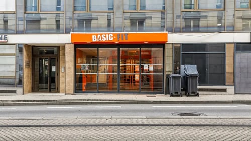 Basic-Fit Le Mans Avenue François Mitterrand - front club outside