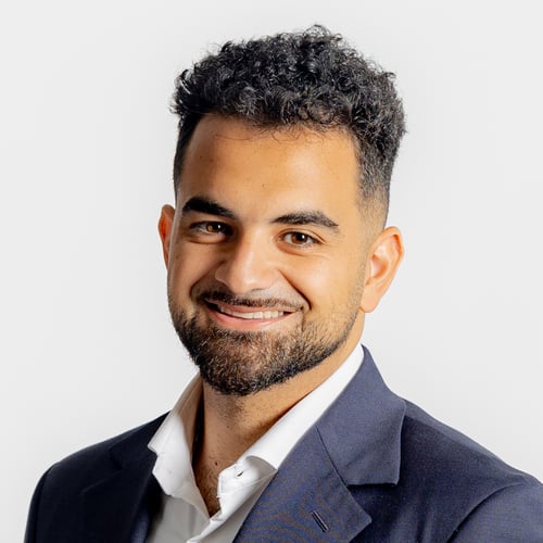 Headshot of Richard Makarios.