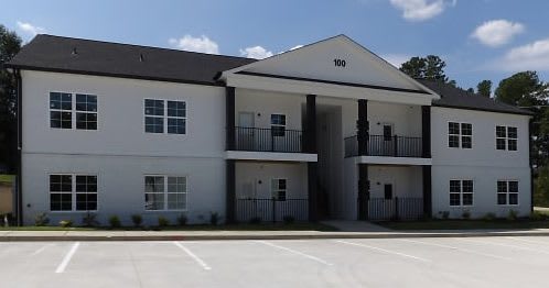 View of Highland Hills Apartments Building in Grovetown, GA
