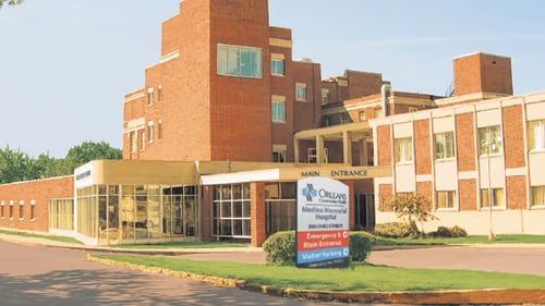 Exterior image of Orleans Community Health Medina Memorial Hospital which houses the Rochester Regional Health Sands-Constellation Heart Institute