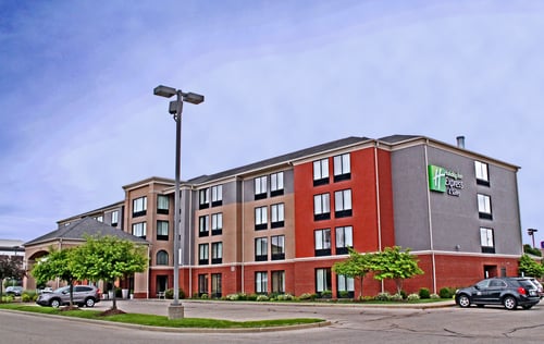 Welcome to the Holiday Inn & Suites Cape Girardeau!