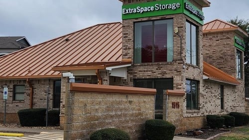 Extra Space Storage