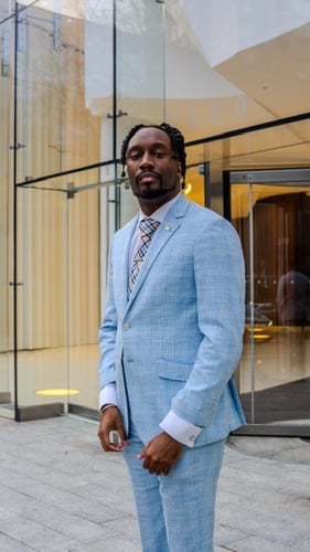 Earl Dunn Headshot Image