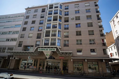 batiment-de-la-pharmacie-sun-store-geneve-plainpalais