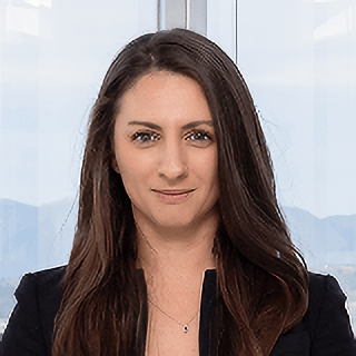 Headshot of Claudia Oroianu