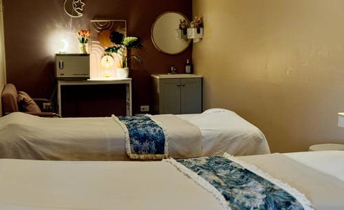 Couple Massage Suite