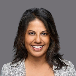 Headshot of NIcole Girard