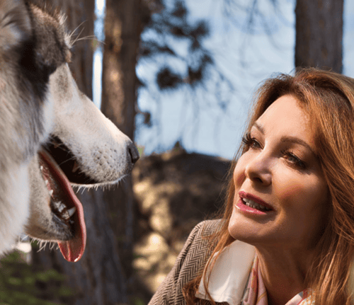 Lisa Venderpump staring at a Wolf for her newest Lake Tahoe restaurant.