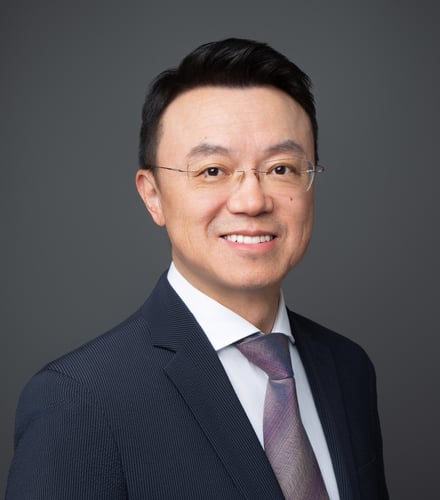 Headshot of Lawrence Han.