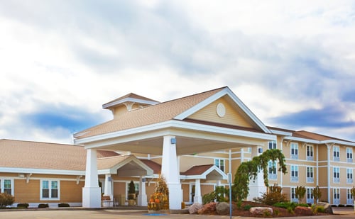 Holiday Inn Express & Suites Iron Mountain hotel exterior